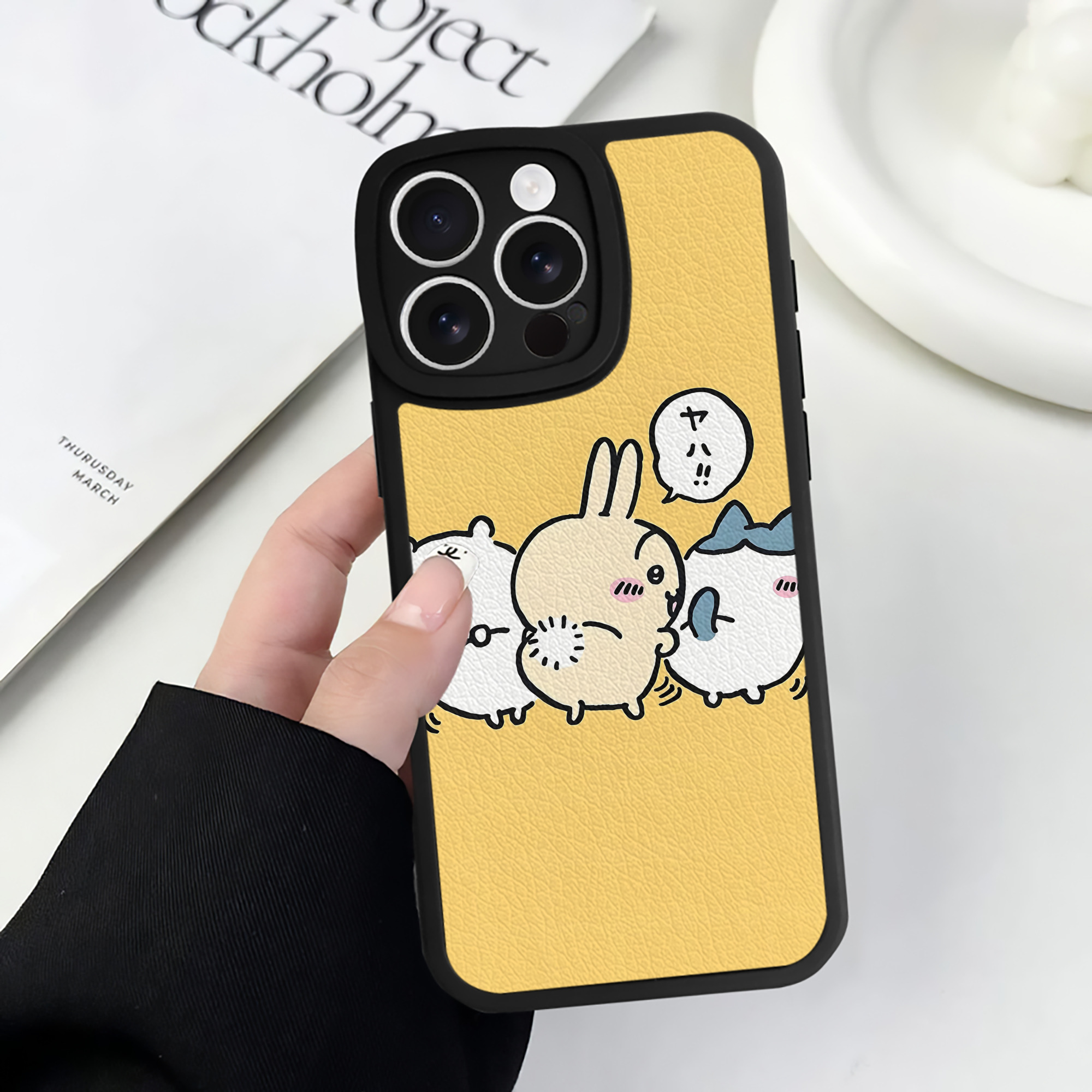 （画像用） ちいかわ Chii-kawa 【iPhone 16シリーズ対応】シリコンスマホケース（レザー調） 材質：シリコン